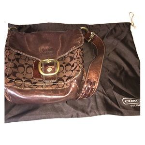 Coach Bleeker Shoulder bag in Brown.